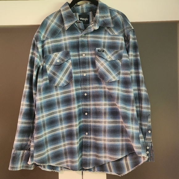 Wrangler Other - Wrangler Cowboy Brushpopper Longsleeve Button-up Shirt